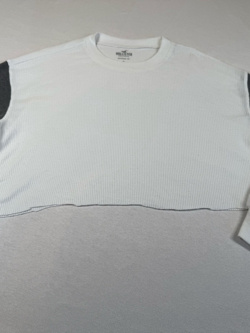 Hollister Women's Crop Long Sleeve Sweater Size XS - White/Gray